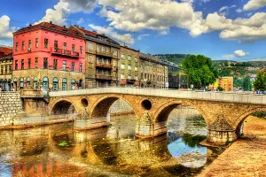 Vlada daje 24 milijuna kuna za Hrvate u BiH i 125.000 kuna za spomenik žrtvama komunizma u Kanadi