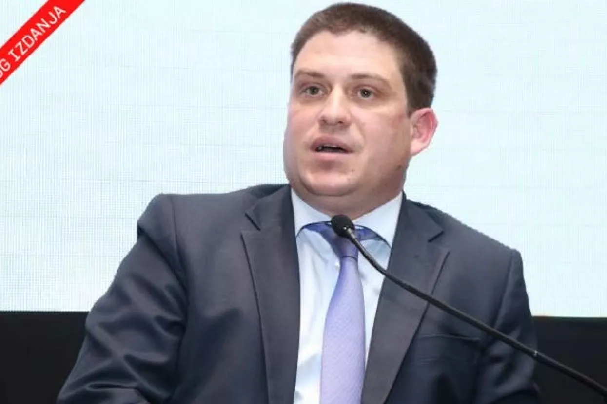 Star Jet govori jedno, Ministarstvo drugo