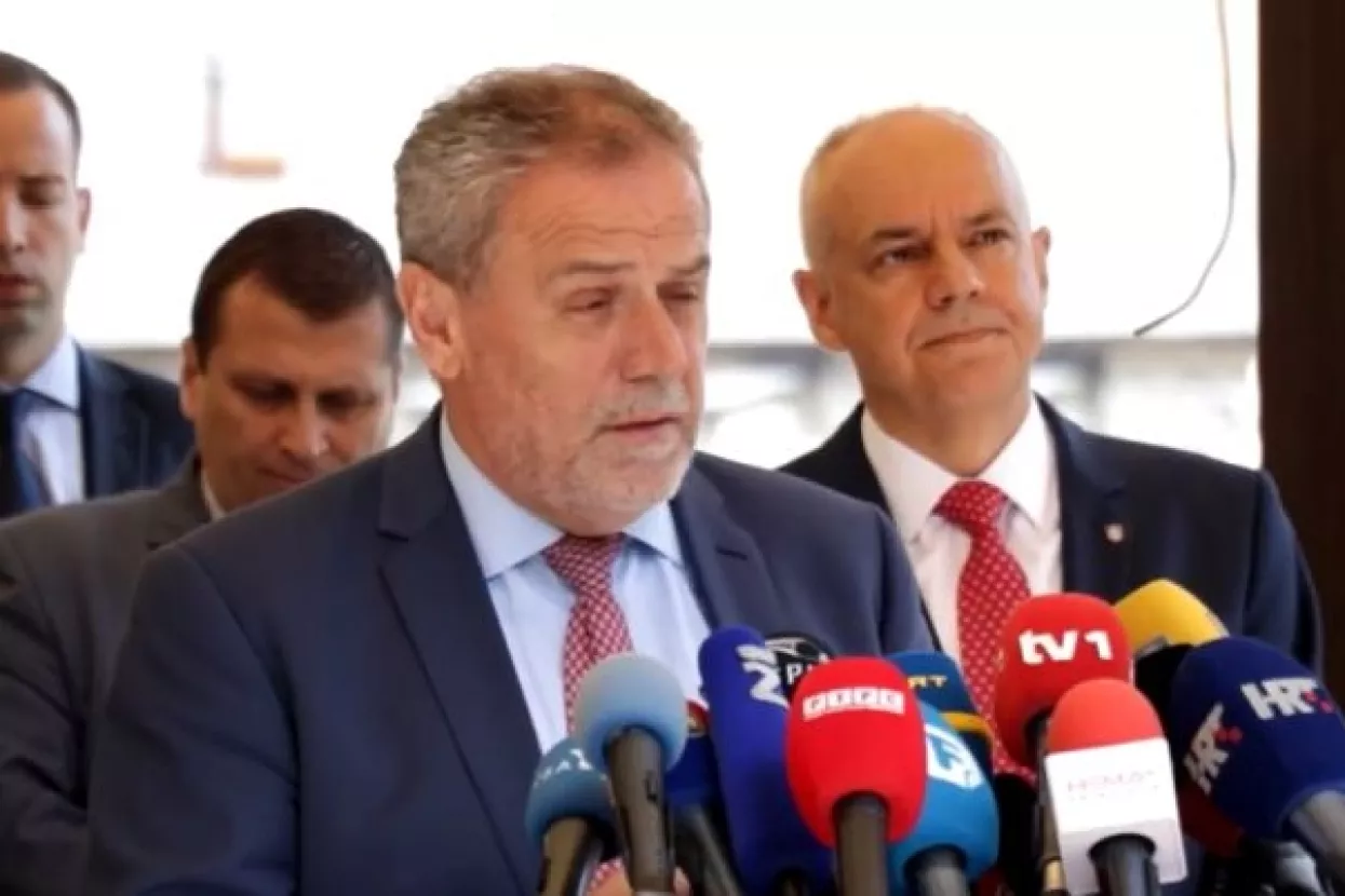 Zagreb: Sva vozila hitne pomoći dobit će automatske vanjske defibrilatore