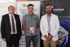 Petrokemija poljoprivrednicima dodijelila softverske pakete