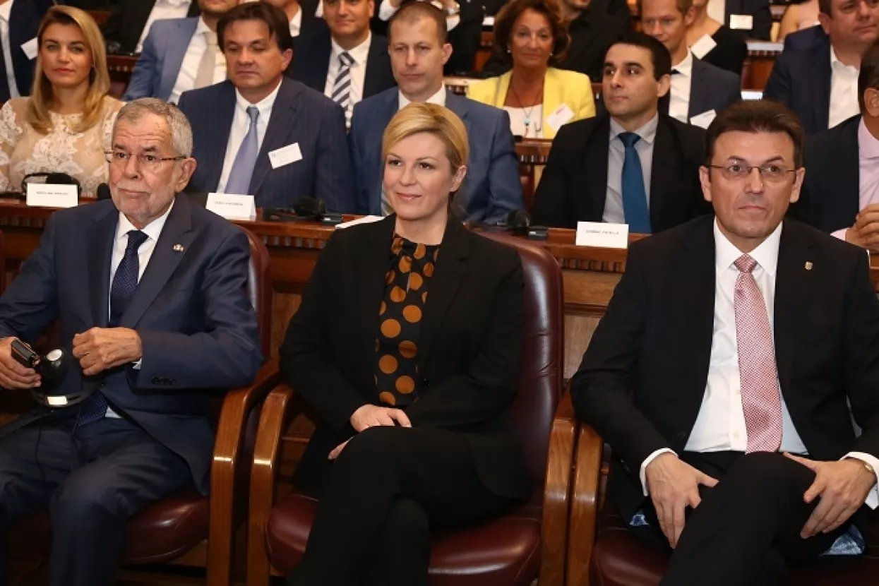 Predsjednica RH: Nedopustivo je da put od Beča do Zagreba traje kao u vrijeme Habsbur&scaron;ke monarhije
