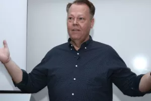Pedersen: Diplome i prestižni fakulteti vi&scaron;e nisu bitni, traže se oni koji kr&scaron;e pravila