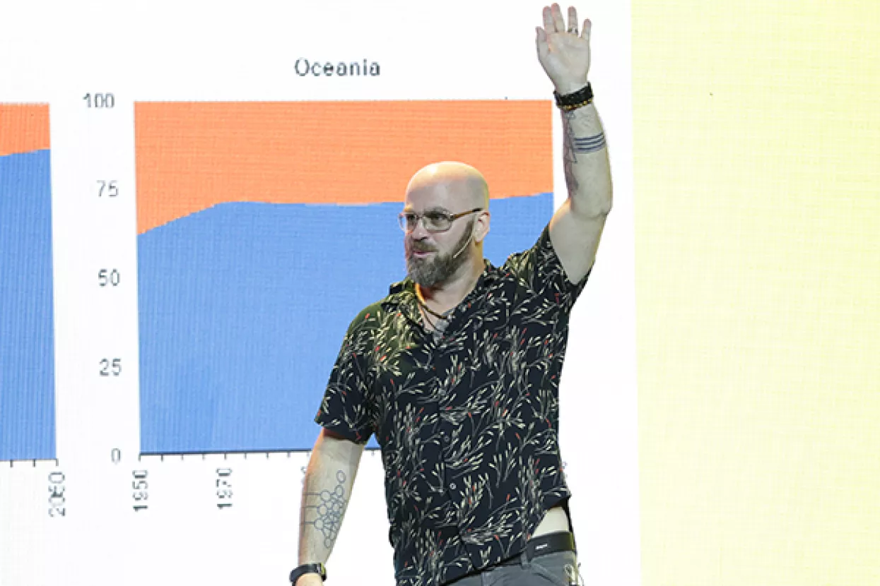 Futurolog Leonhard: Poslove trebamo 'opametiti', a tehnologiju 'zauzdati' zakonom