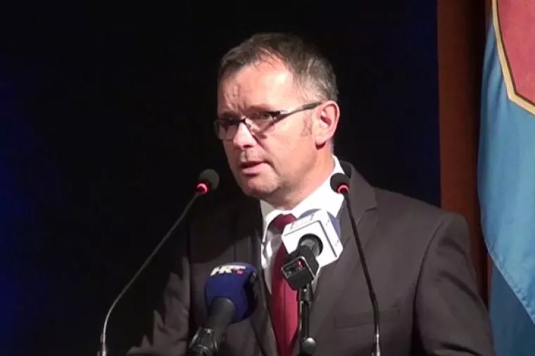 Žagar: Brodogradnja će se svesti na "Objesi Zimmer frei, legni pod palmu i uživaj"