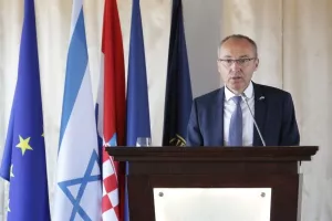 Krstičević: Hrvatska neće platiti ni kune vi&scaron;e za izraelske avione