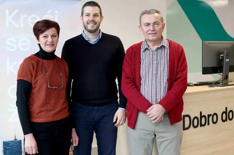 Uber u Zagrebu otvorio novi Centar za podr&scaron;ku vozačima