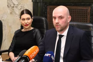 FOTO: HPB ostvario rekordne poslovne rezultate, neto dobit prema&scaron;ila 150 milijuna kuna