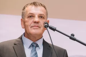 Posao s vlastitom suprugom donio gradonačelniku kaznu, a gradu u&scaron;tedu