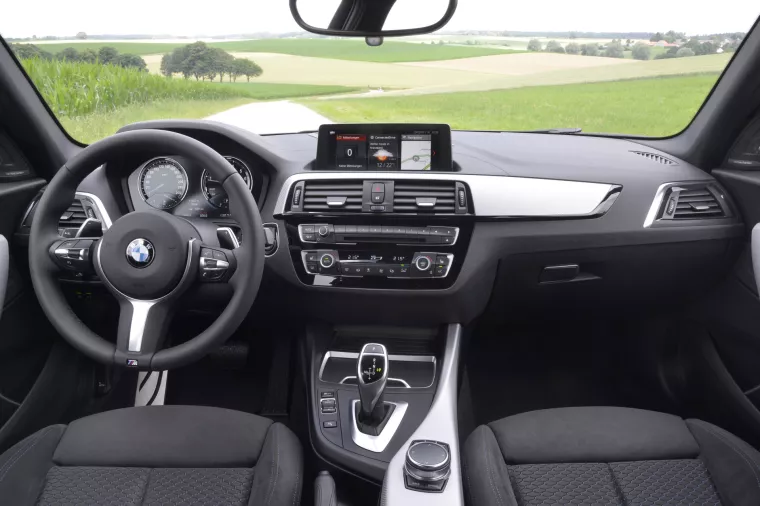Provjerite u kojim gradovima možete u probnu vožnju povesti bogato opremljen BMW 118i