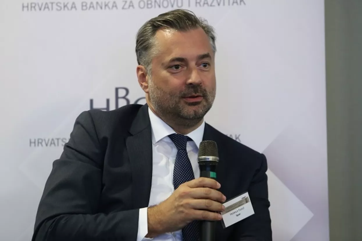 Zaposleni penzići: Broj umirovljenika na trži&scaron;tu rada povećan za čak 40 posto