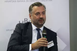 Zaposleni penzići: Broj umirovljenika na trži&scaron;tu rada povećan za čak 40 posto