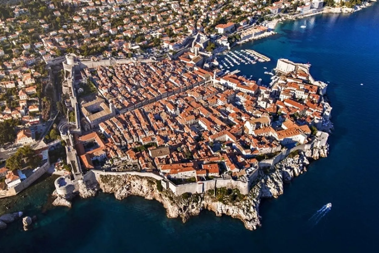 Danas u Hrvatskoj - U Dubrovniku započinje sastanak &scaron;efova vlada 16+1 zemalja