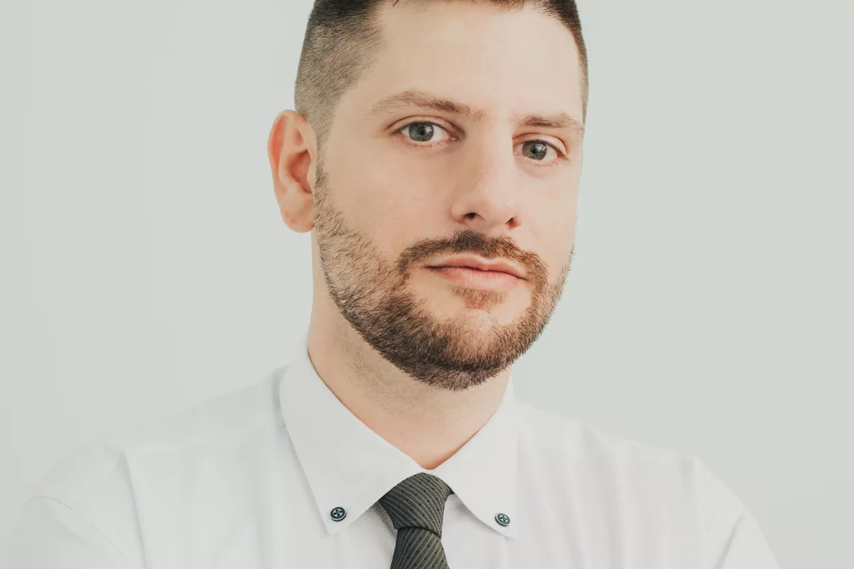 Legal tech: Kako umjetna inteligencija odvjetnicima olak&scaron;ava posao