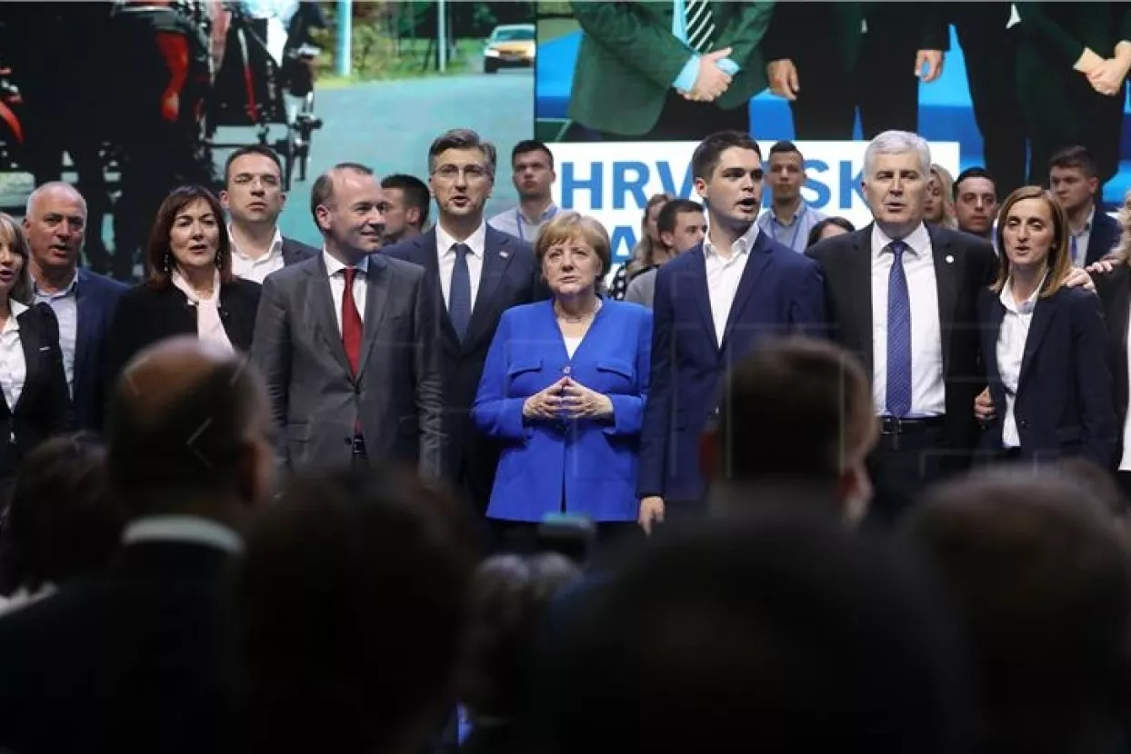 Merkel i Weber na skupu HDZ-a u Zagrebu govorili protiv nacionalizma