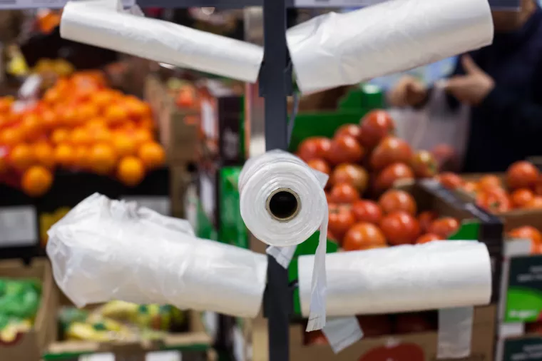 Muraplast je zbog direktiva o plastici skoro izvisio, a trgovci na vrećicama zarađuju vi&scaron;e nego ikad