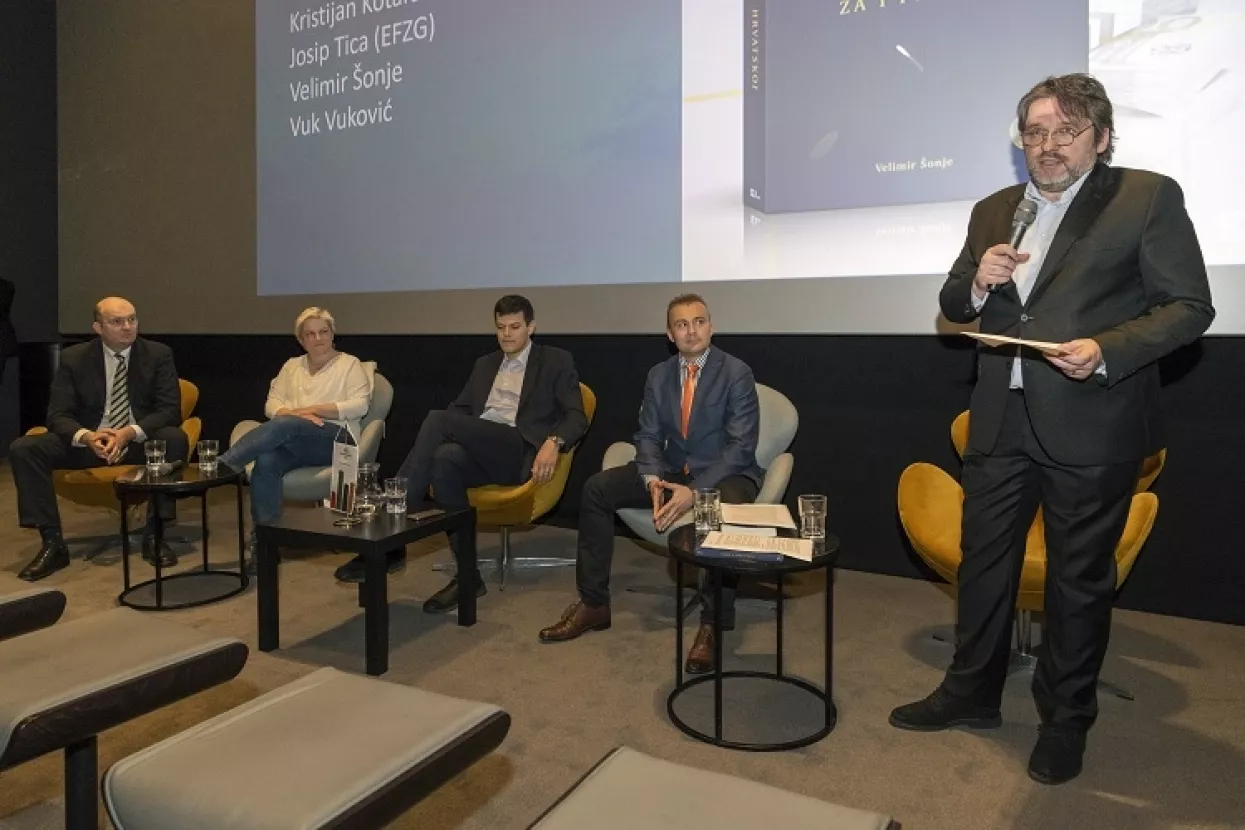 Velimir &Scaron;onje predstavio knjigu 'Euro u Hrvatskoj: za i protiv'