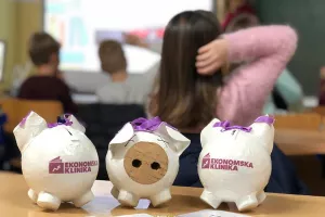 'Veliki' studenti osmislili aplikaciju da financijama pouče 'male' osnovno&scaron;kolce