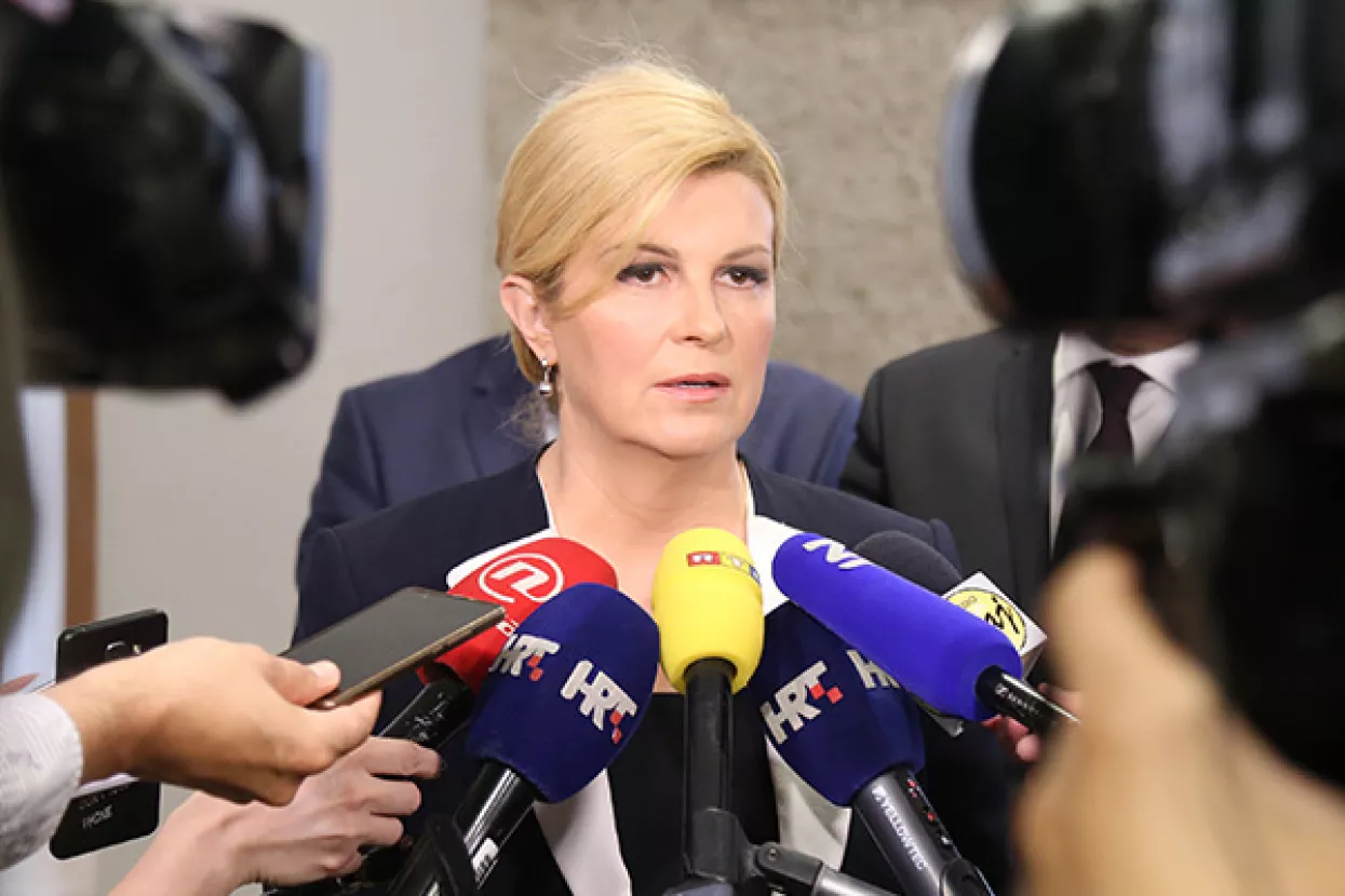 Danas u Hrvatskoj - Predsjednica u obilasku Krka, Vrbnika, Crikvenice, Kraljevice i Omi&scaron;lja