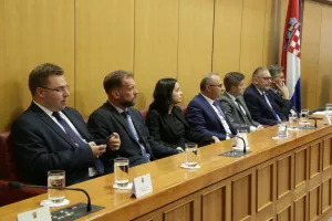 Sabor potvrdio &scaron;est ministara. Za&scaron;to je odgođeno glasanje o Josipu Aladroviću?