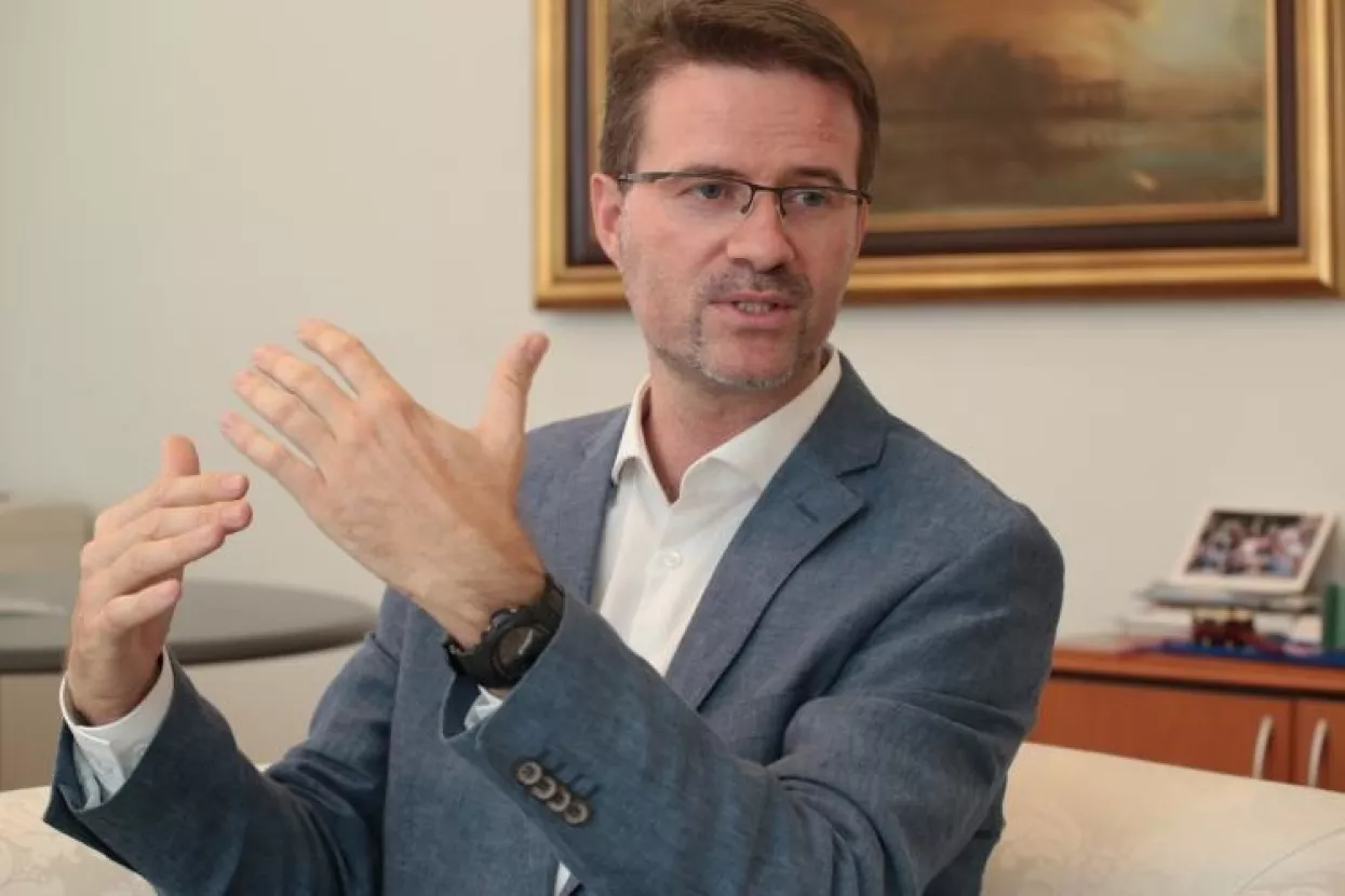 Zvonimir Savić: Zbog uvođenja eura ministri vi&scaron;e neće moći imenovati svoje pomoćnike