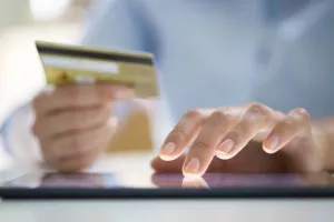 Fina produžila radno vrijeme u vi&scaron;e od 80 poslovnica, a neke se i otvaraju ranije