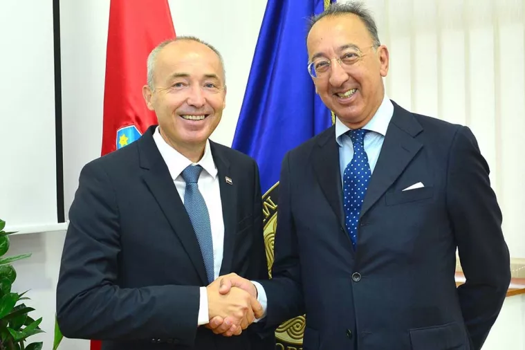 &Scaron;ef EU agencije za obranu Domecq: Obrambenoj industriji na raspolaganju 13 milijardi eura