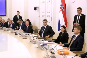 Plenković: Prihvatit ćemo u cijelosti zahtjeve inicijative "67 je previ&scaron;e"