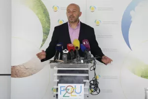 Pono&scaron; dao mandat na raspolaganje i poručio - 'Netko je bacio oko na Fond'&nbsp;