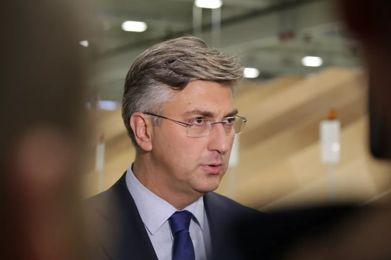 Danas u Hrvatskoj: Premijer u Sinju, sindikati o &scaron;trajku u &scaron;kolama, otvorenje Poduzetničkog centra Prelog