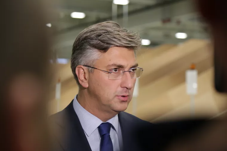 Danas u Hrvatskoj: Premijer u Sinju, sindikati o &scaron;trajku u &scaron;kolama, otvorenje Poduzetničkog centra Prelog