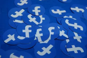 Facebookovoj libri lo&scaron;e se pi&scaron;e: Iz projekta se povlače Visa i Mastercard&nbsp;