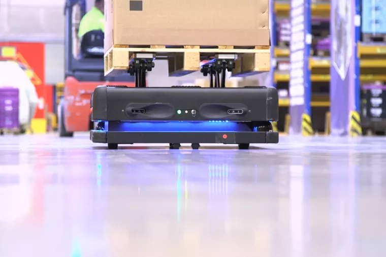 DB Schenker, najveća logistička grupacija na svijetu, uvela robote Gideon Brothersa