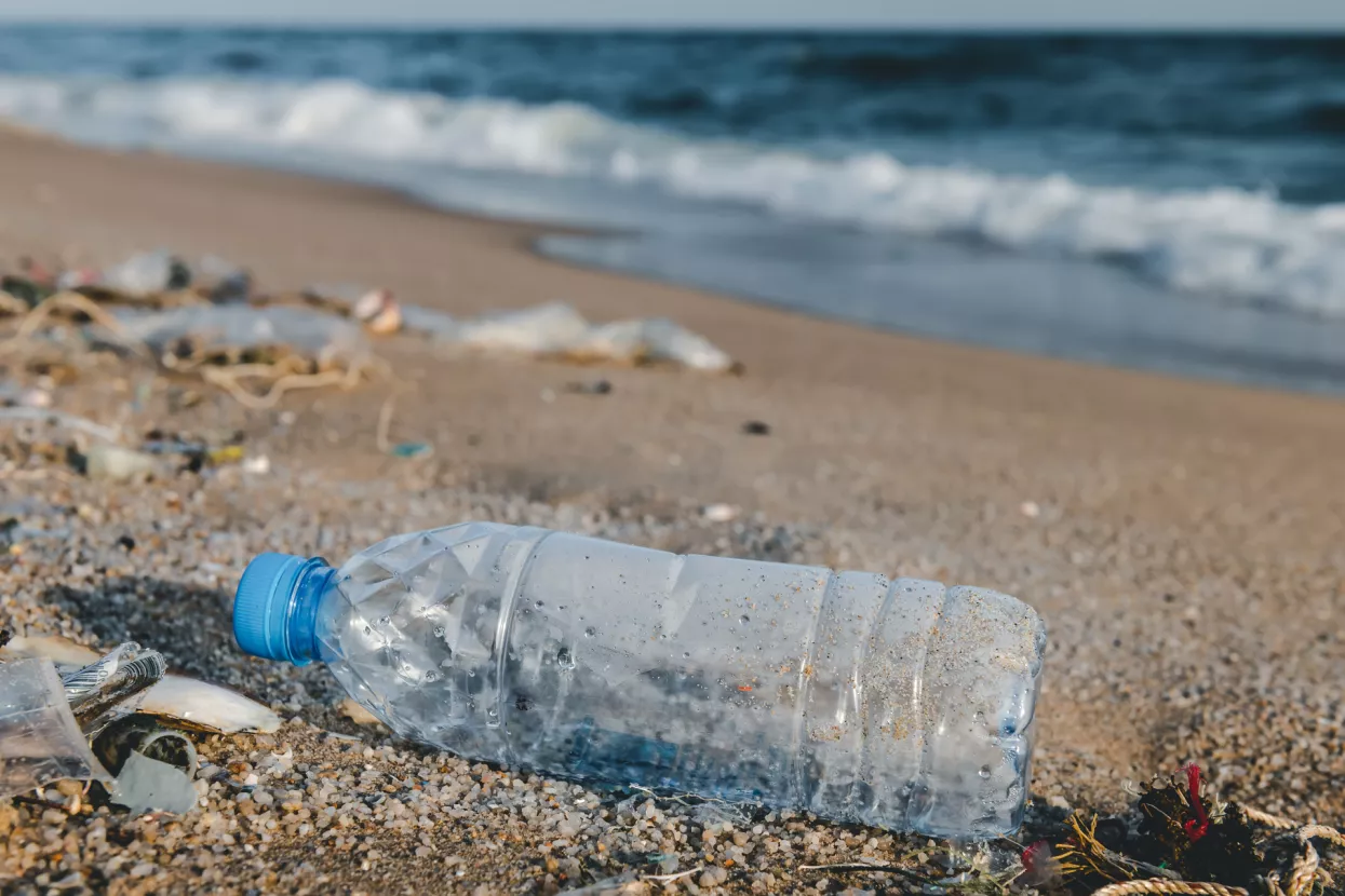 U Hrvatskoj se godi&scaron;nje proda toliko plastičnih boca da se može prekriti otok Silba