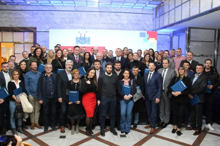 Ministar Horvat dodjelio potpore i poručio: Pripremite se, bit će kontrola!
&nbsp;