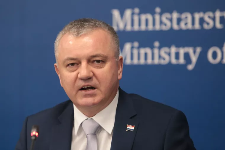 Ministar Horvat: Mijenjamo Zakon, radit će se 8 do 12 nedjelja u godini