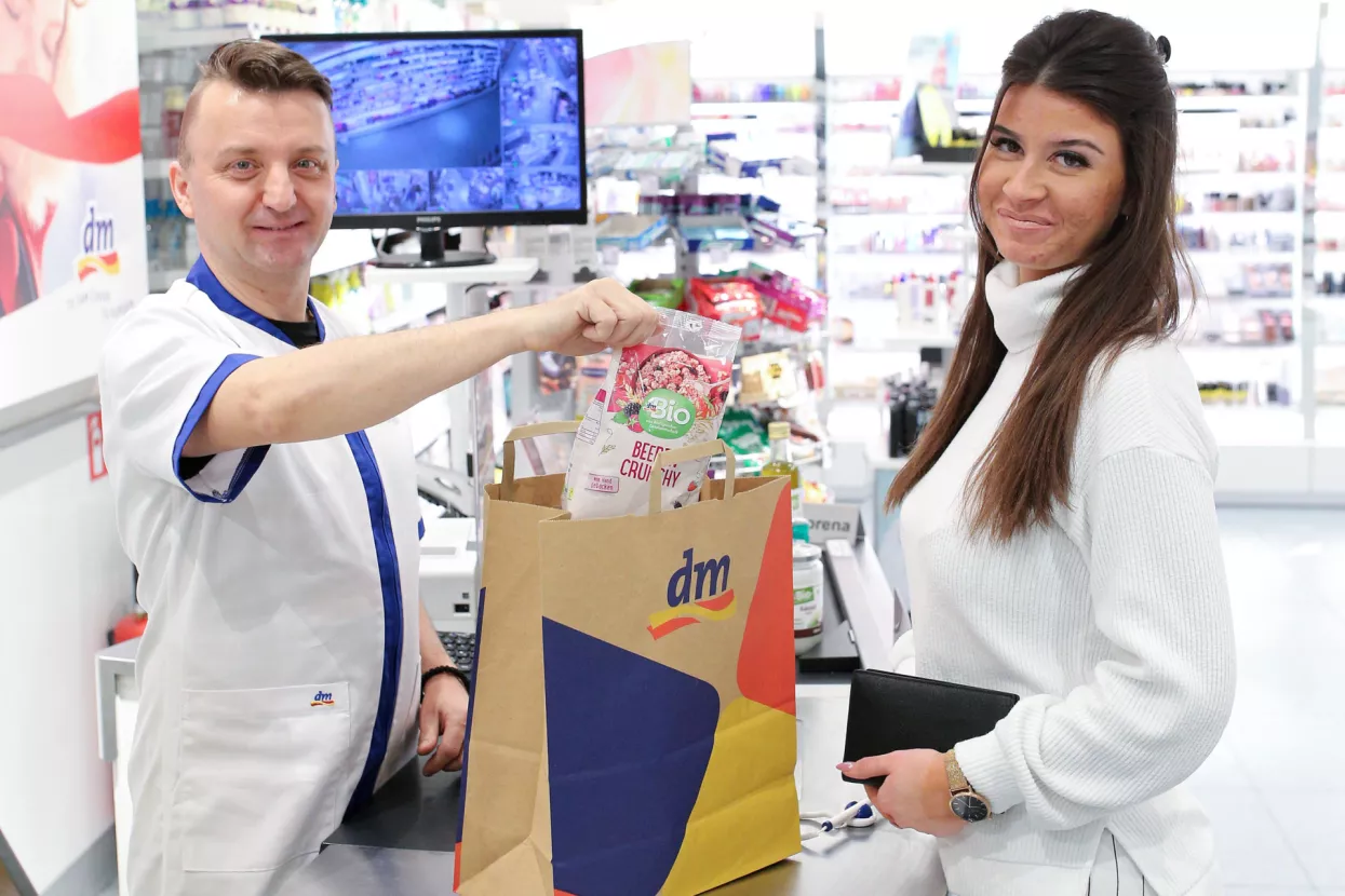 dm iz ponude trajno povlači jednokratne plastične vrećice za kupnju
&nbsp;
