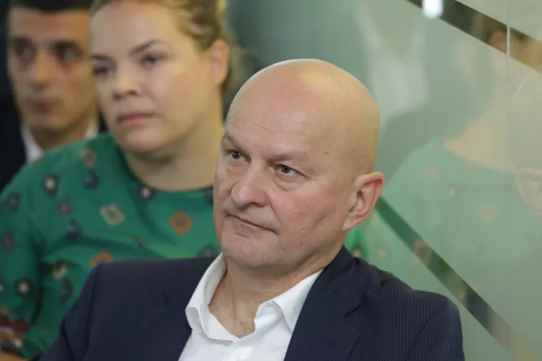 Priča o M+ Grupi - Kako su nagovorili 'mirovince' da ulože 93 milijuna kuna u 'call centre'
