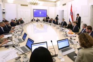 Da i postoji, u hrvatskom vijeću ekonomista ne bi sjedili mnogi ugledni stručnjaci
