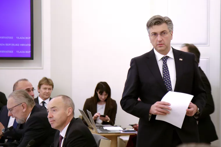 Danas u Hrvatskoj: Pressica o Vladinim gospodarskim mjerama zbog krize izazvane koronavirusom...
