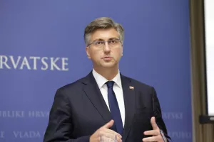 Vlada se odriče plaće za ožujak za sanaciju &scaron;teta od potresa