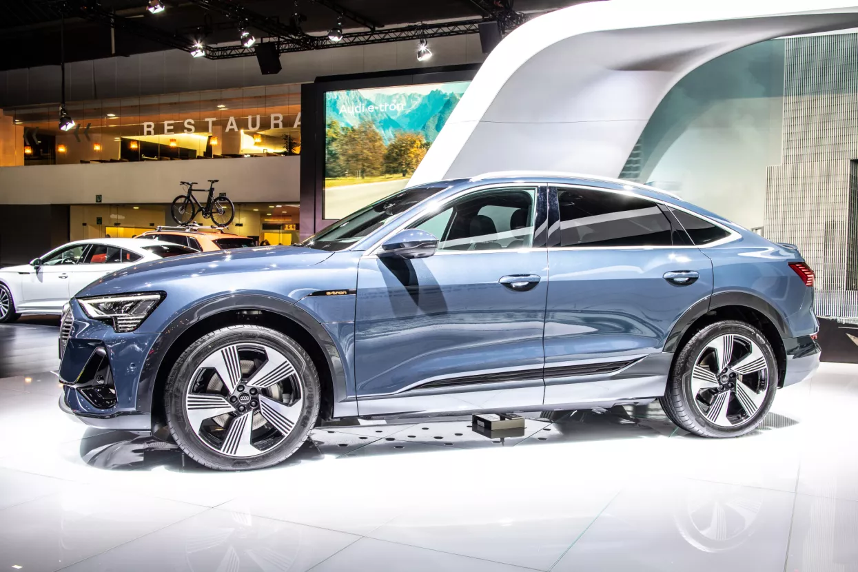 [VIDEO] Audi e-tron sportback: Stiže ovog proljeća i 'napada' Jaguar I-Pace