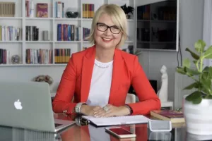 Inga Lalić: Kako svojim prodajnim tehnikama odu&scaron;eviti i zadržati kupca?