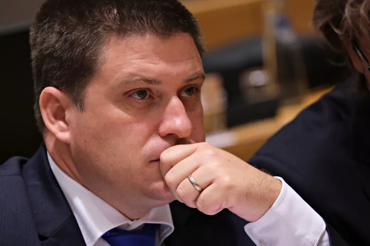 K(o)ronologija tjedna jenjavanja epidemije i priprema za izbore
