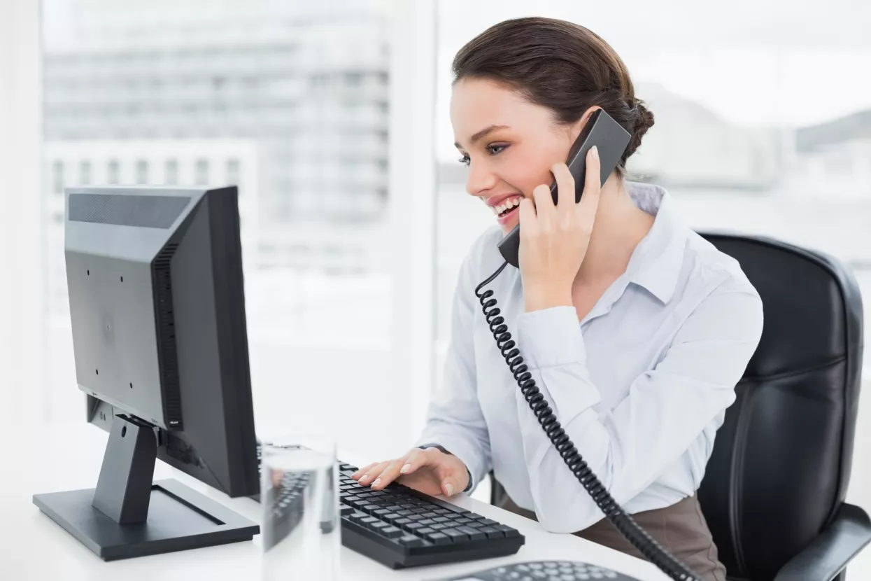 English caf&eacute; u Lideru: Telefonski razgovori s poslovnim suradnicima