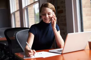 English caf&eacute; u Lideru: Telefonski razgovor - traženje informacija