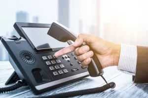 English caf&eacute; u Lideru: Kako zavr&scaron;iti telefonski razgovor s poslovnim suradnicima