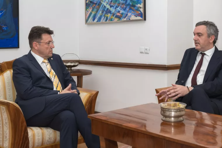 Dok se politika 'tuče', gospodarske komore Hrvatske i Srbije kreću u intenzivnu suradnju