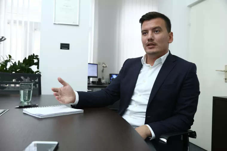 INVEST AGRO - Nekad uspje&scaron;na tvrtka dovedena u gubitak i blokadu računa