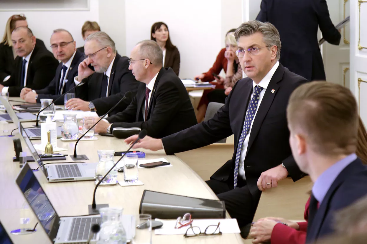 Vlada procjenjuje da će BDP ove godine pasti 8 posto, a 2021. rasti 5 posto