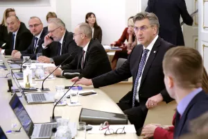 Vlada procjenjuje da će BDP ove godine pasti 8 posto, a 2021. rasti 5 posto